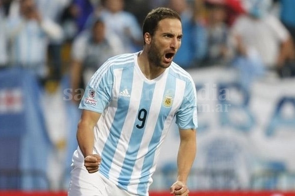 Biglia pidió por la vuelta de Higuaín a la Selección