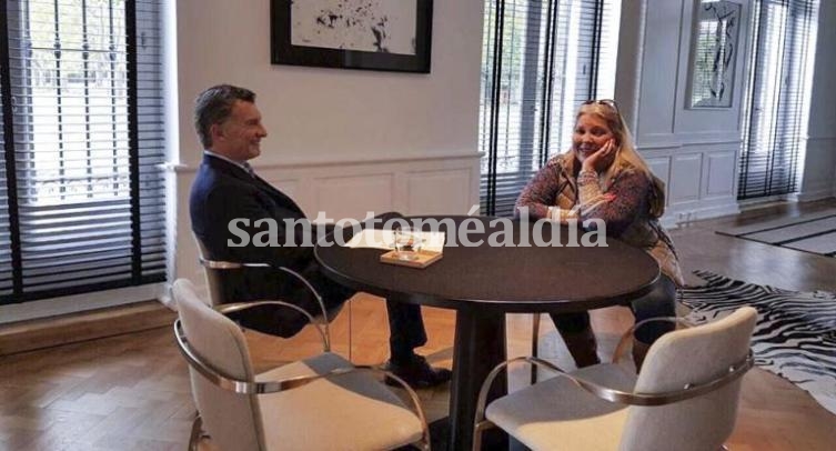 Carrió se reunió a solas con Macri.