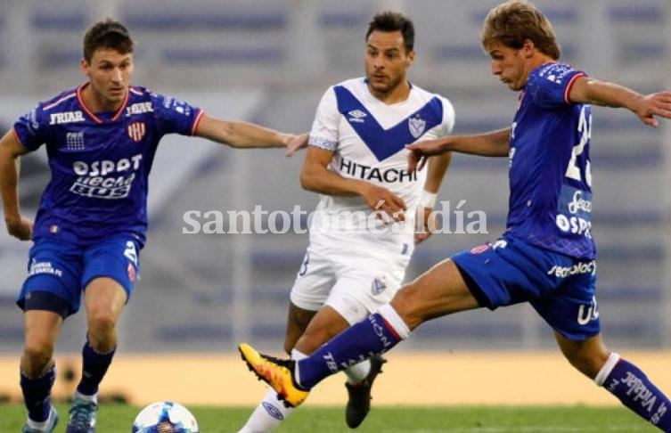 Unión perdió sobre la hora con Vélez y se quedó sin DT