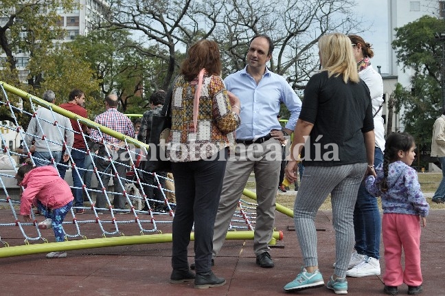 Quedó inaugurada la Plaza Alberdi en Santa Fe