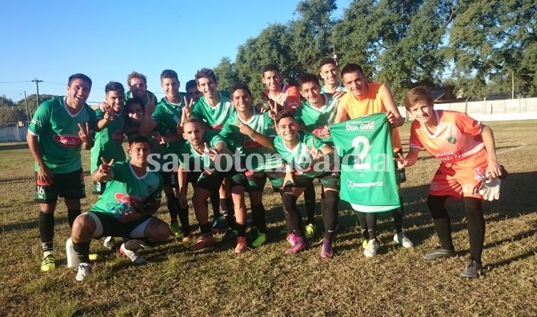 Don Salvador volvió a ganar y manda en el torneo de la B.