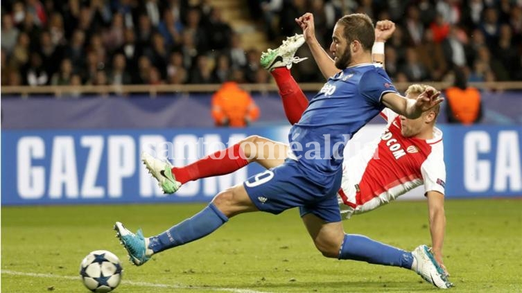 Con dos de Higuaín, Juventus quedó a un paso de la final