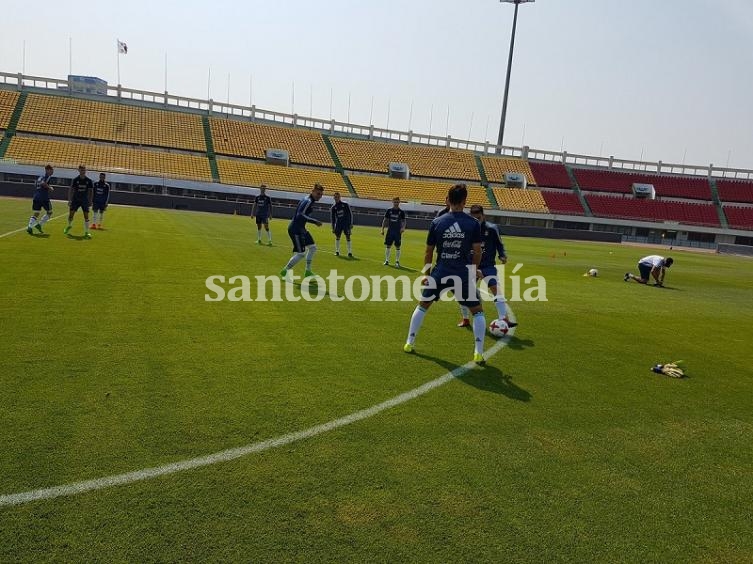 El Sub 20 entrena de cara a su debut mundialista.