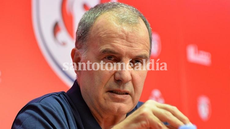 Bielsa fue presentado como entrenador del Lille