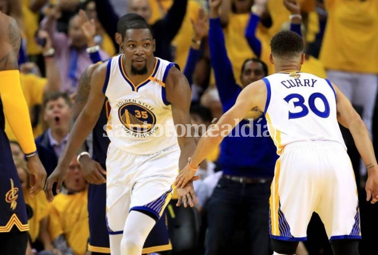 NBA: Golden State pegó primero