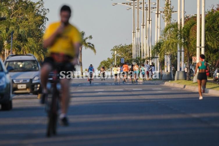 Este sábado, la Costanera Oeste y el Puente Colgante se convertirán en una “calle recreativa”