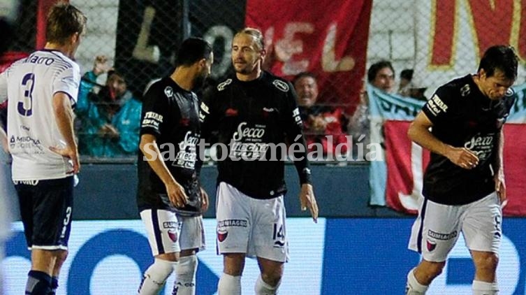 Copa Argentina: Colón pasó con lo justo