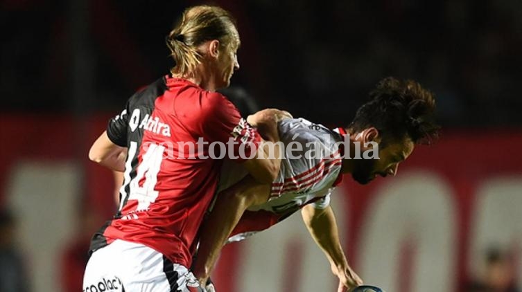 Colón y River cerraron el torneo a mano