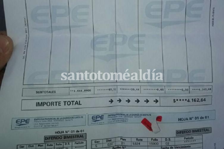 A una vecina de nuestra ciudad le llegó una boleta de luz de 4162 pesos