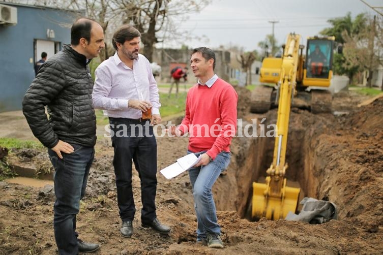 Santa Fe: Avanza la obra de pavimentación en Cabaña Leiva