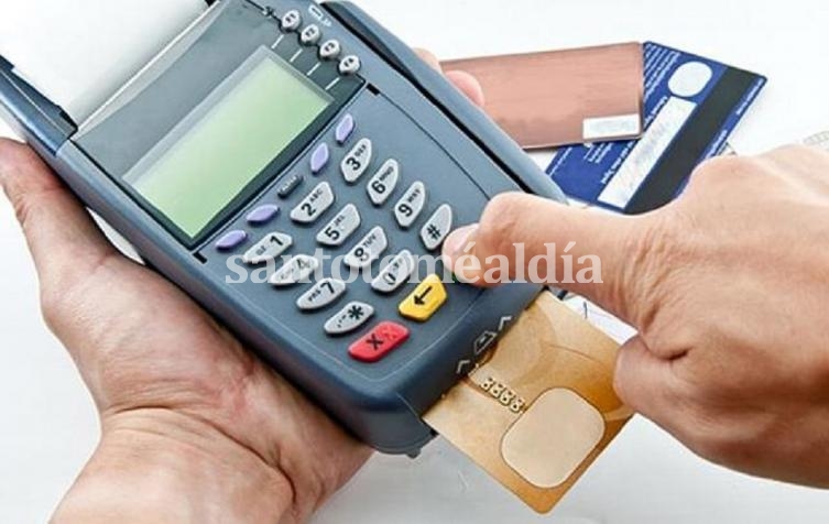 Padre e hijas, condenados por estafas con tarjetas de crédito