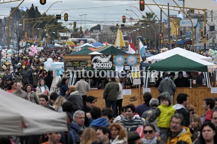 Aristóbulo del Valle se tiñe de celeste y blanco