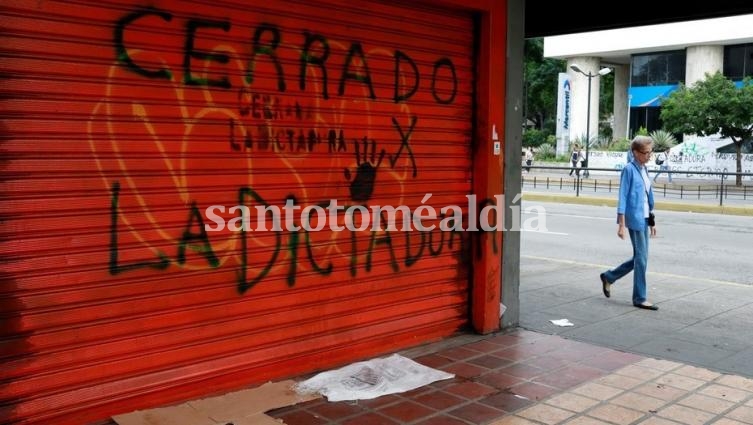 Venezuela: Calles vacías y locales cerrados en el inicio del paro opositor