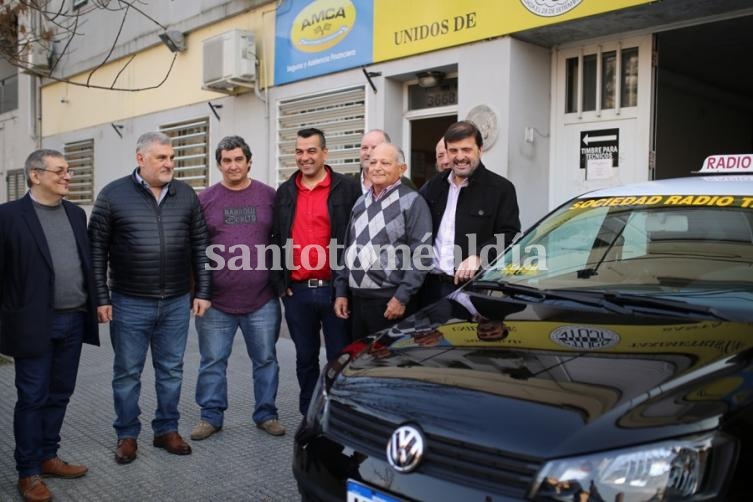 Santa Fe: El Municipio facilita la adquisición de vehículos 0 km a taxistas