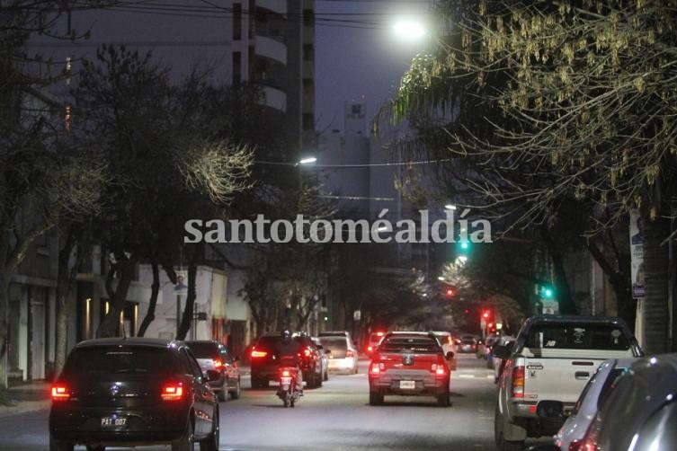 Santa Fe: Avenidas y calles ya lucen la nueva iluminación LED