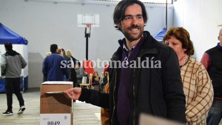 Nicolás Del Caño votó y denunció 