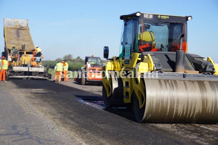 Licitan la segunda etapa de la repavimentación de la Autopista