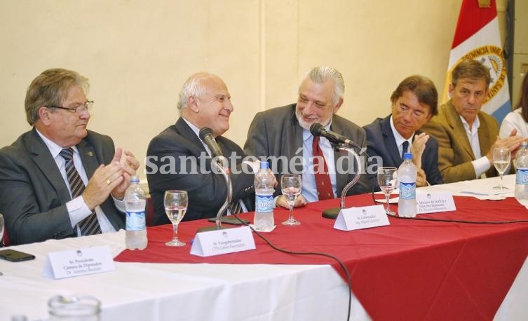 Lifschitz presentó la Comisión para la Reforma del Código Procesal Civil y Comercial. (Foto: Secretaría de Comunicación Social)