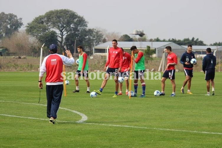 Unión suma fútbol ante Sportivo Belgrano