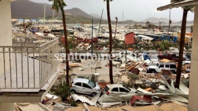 Buscan a dos rosarinos en una isla destruida por el huracán