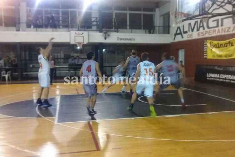 Básquet: Debut con derrota para CUST en el Oficial
