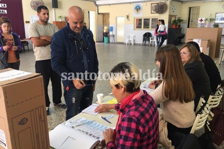 Palo Oliver pidió “seguir consolidando el sistema democrático”