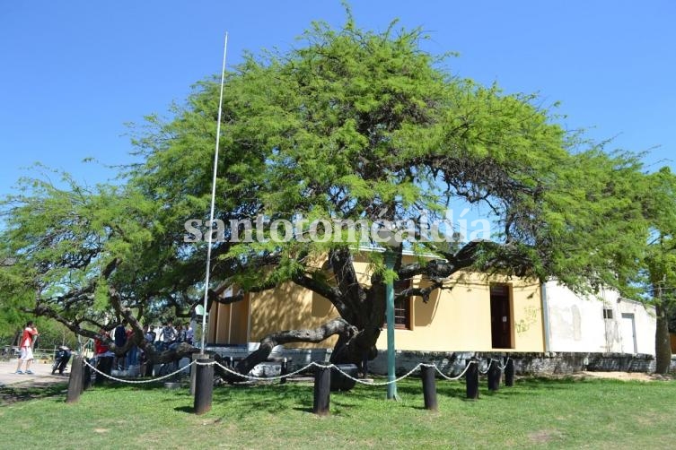 Este martes habrá un acto en el Camping Municipal, donde se encuentra el Algarrobo Histórico bajo el cual descansó el Gral. Belgrano de acuerdo a la tradición oral.