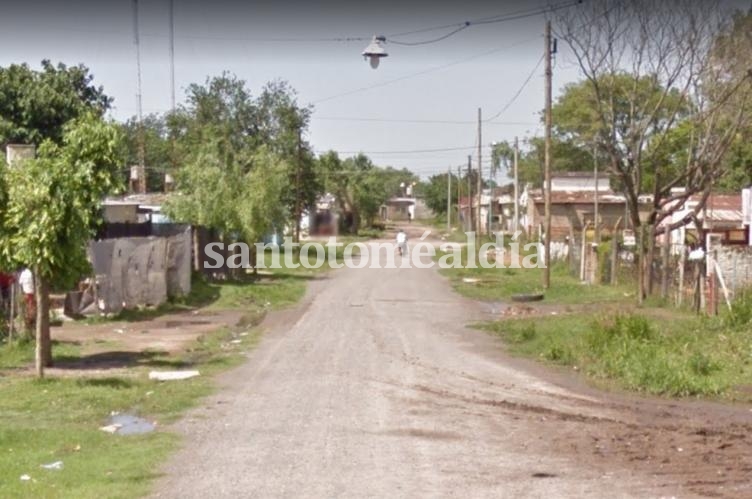 Delincuentes le desvalijaron la casa mientras dormía