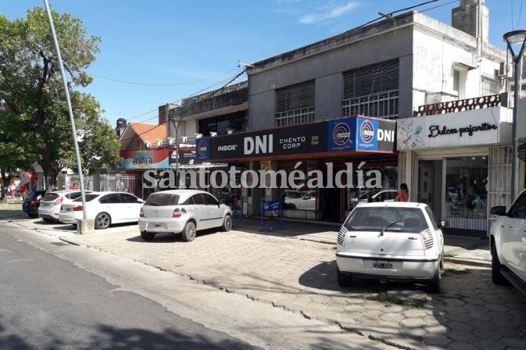 Muchos comercios trabajarán normalmente pese al fin de semana largo. (Foto de Archivo)