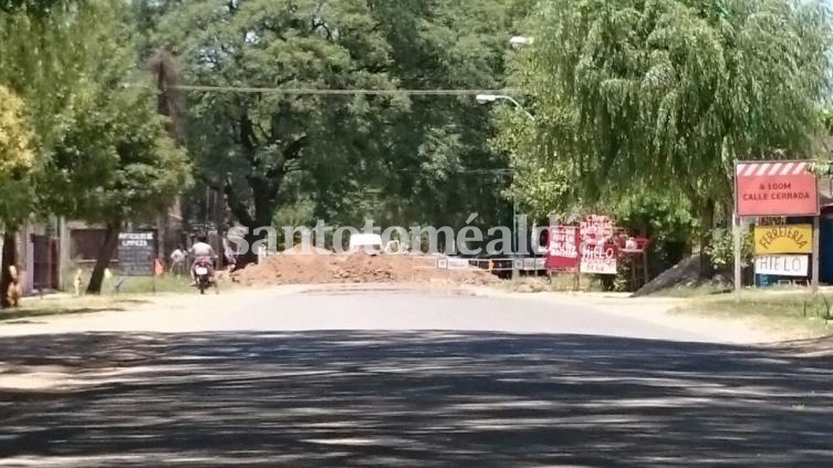 Corte de tránsito en Candioti y Roverano.