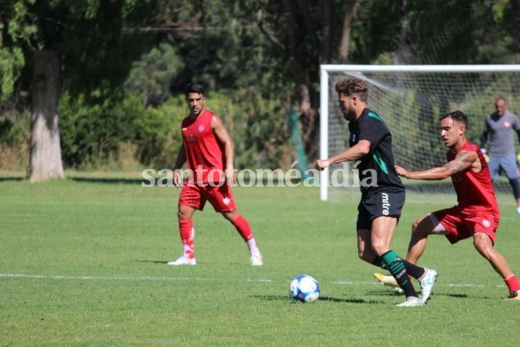 Unión hizo fútbol y ya tiene su primer refuerzo
