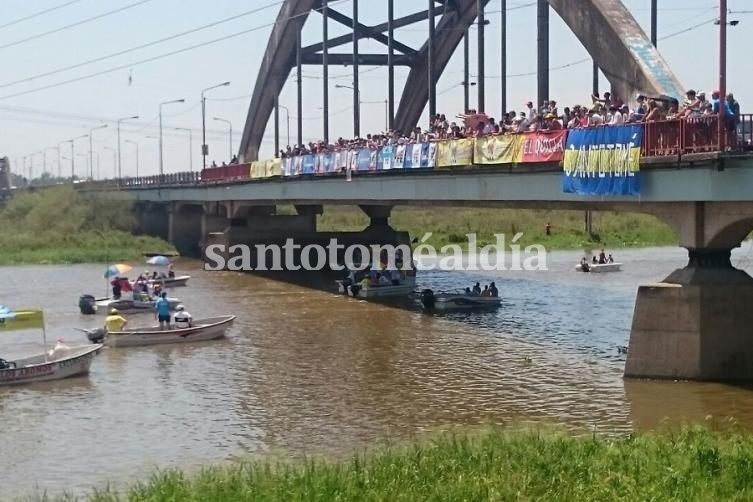 Santa Fe-Coronda: Los nadadores dejaron atrás Santo Tomé