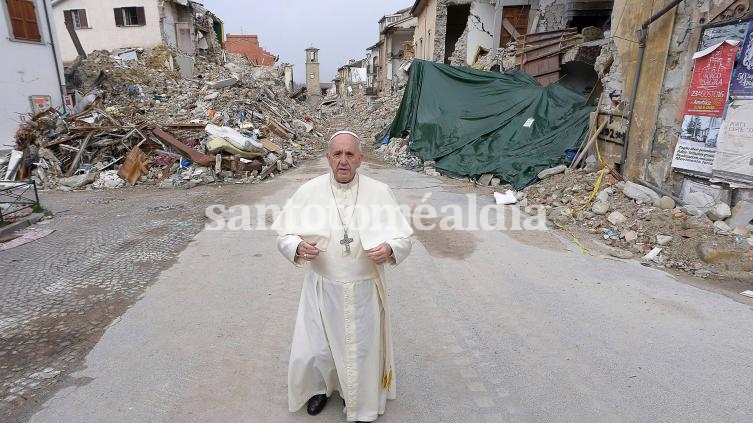 El Papa cumple cinco años de un reformismo pastoral que genera amores y recelo