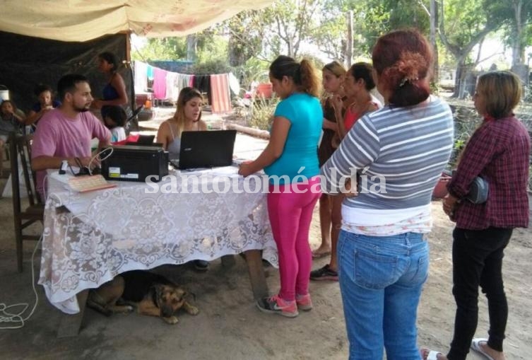 Oficina Móvil Municipal recorre barrios de la ciudad