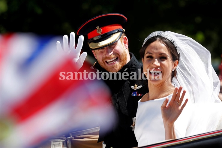 Más que un cuento de hadas, la boda de Harry termina de llevar a los Windsor al siglo XXI