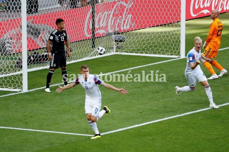 Islandia marca el empate.