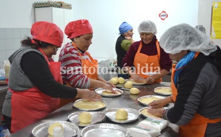 Avanza el taller de cocina en barrio Las Vegas