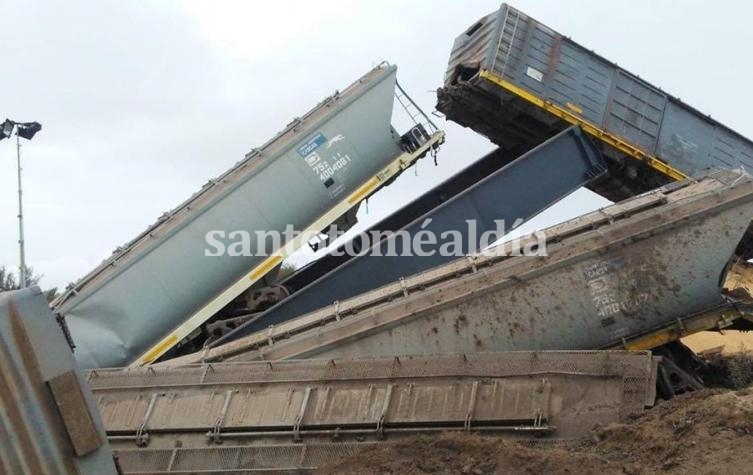 Impactante descarrilamiento de un tren entre Coronda y Arocena.