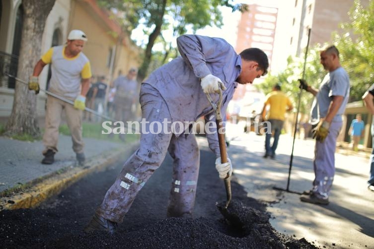 Desde 2012, se inauguraron 8 cuadras de pavimento por mes en Santa Fe