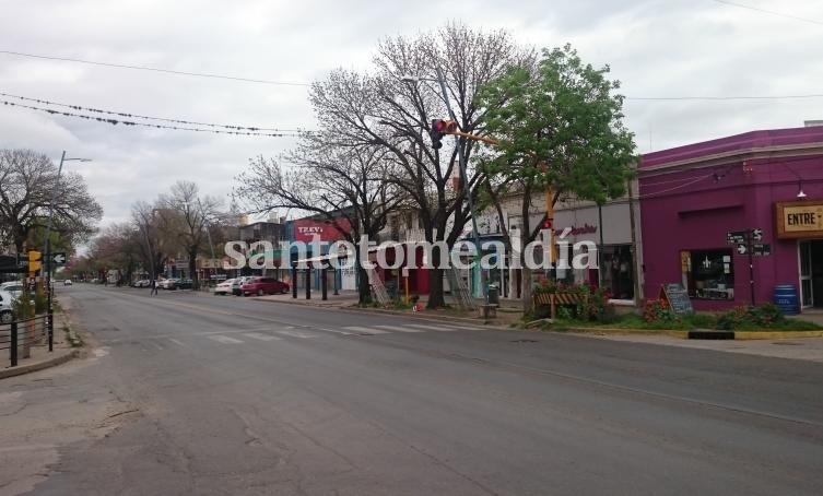 Poco flujo de tránsito en la avenida 7 de Marzo.