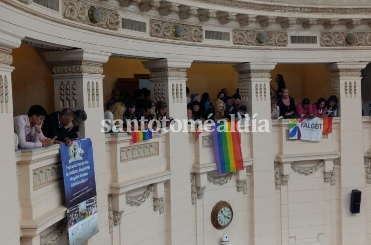 Media sanción al cupo laboral trans