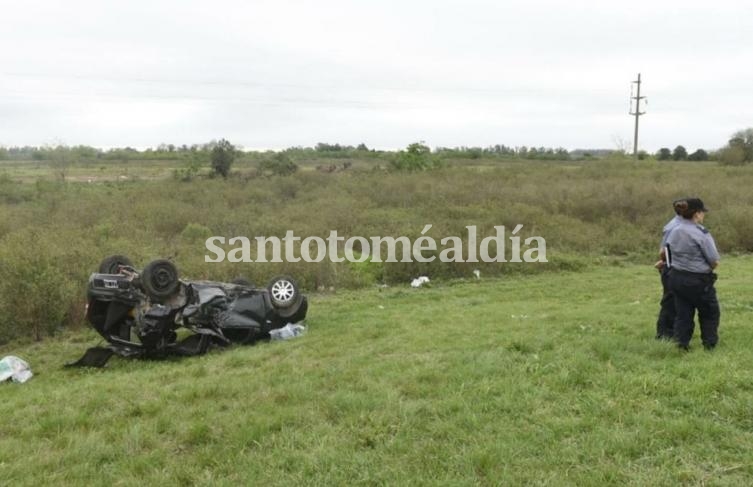 El siniestro se produjo en el km 3 del corredor. (Foto: La Capital)