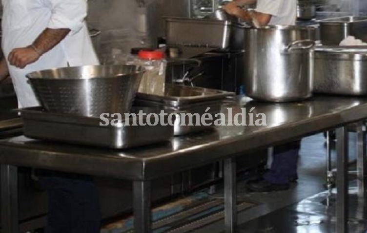 Trabajadores de la Cocina Centralizada, en estado de Alerta