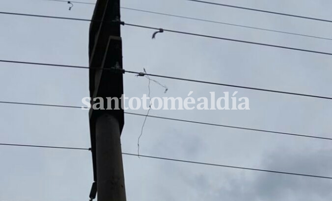 La EPE constató daños en un distribuidor de media tensión, que ocasionaron el corte de luz de anoche.