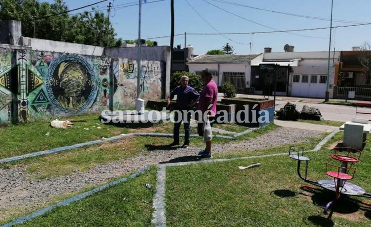 Alí se reunió con vecinos del Pasaje 20 de Junio y de los alrededores de la Plaza 