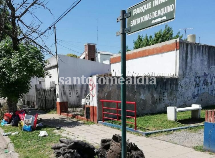 Alí se reunió con vecinos del Pasaje 20 de Junio y de los alrededores de la Plaza 