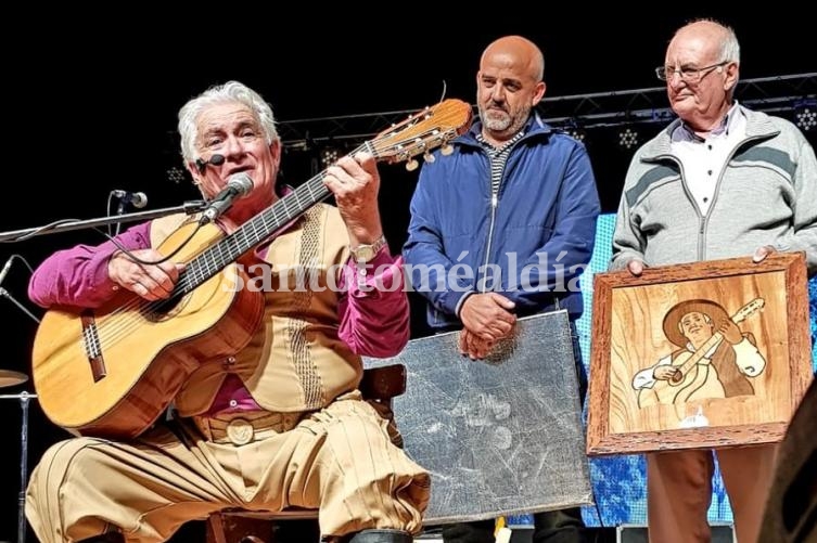 Homenaje a Orlando Vera Cruz en el arranque del Paso del Salado