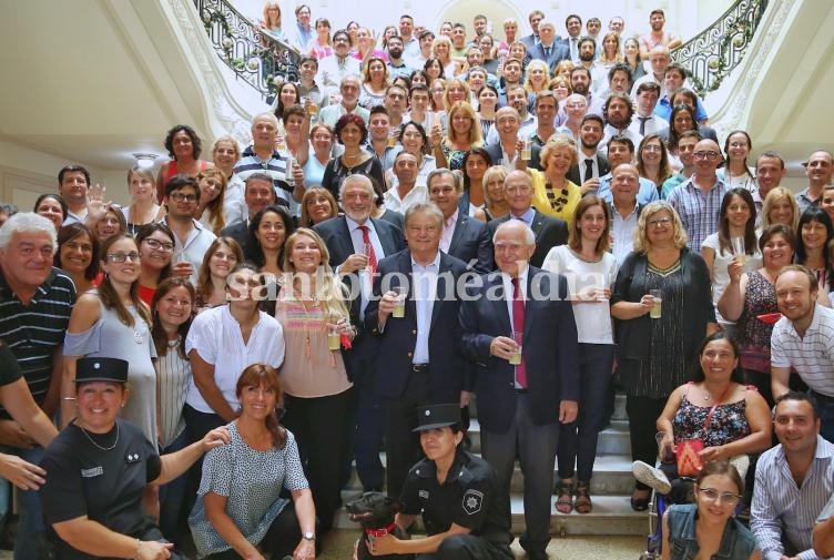 Lifschitz realizó el brindis de fin de año con los empleados públicos