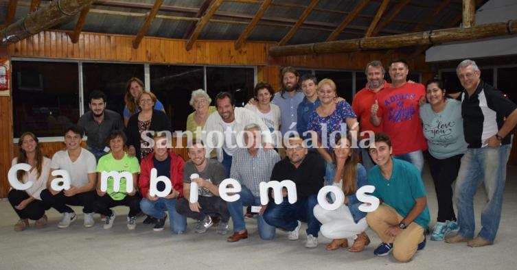 Parte del equipo de Cambiemos Santo Tomé. (Foto: Cambiemos Santo Tomé)