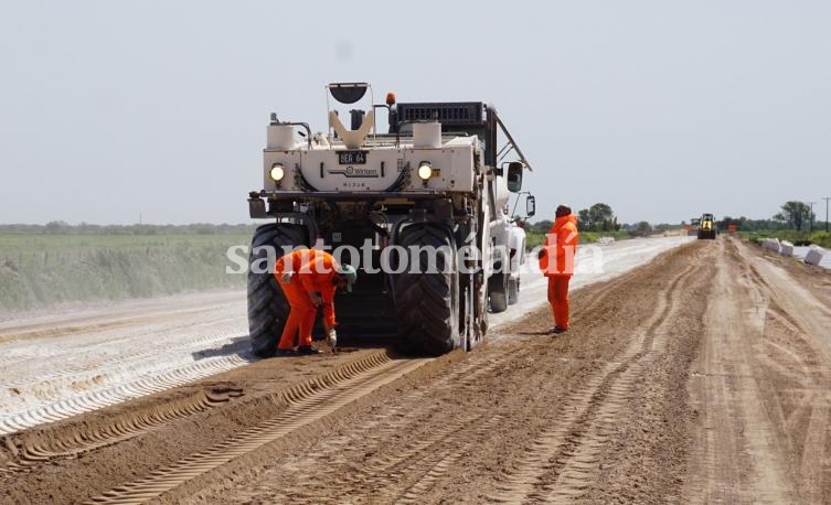 La provincia invierte más de 20 mil millones de pesos en obras viales